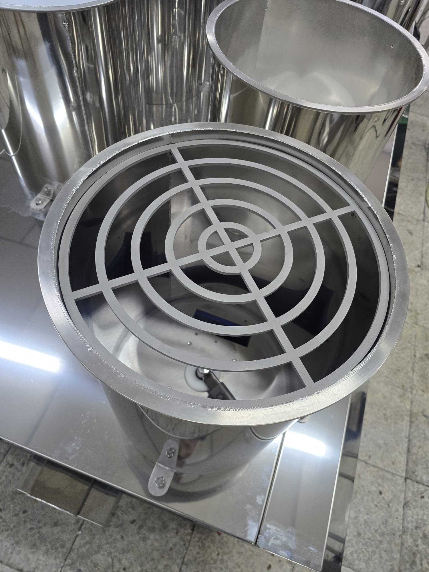 Tolva de 60 litros de la estación de microingredientes CME