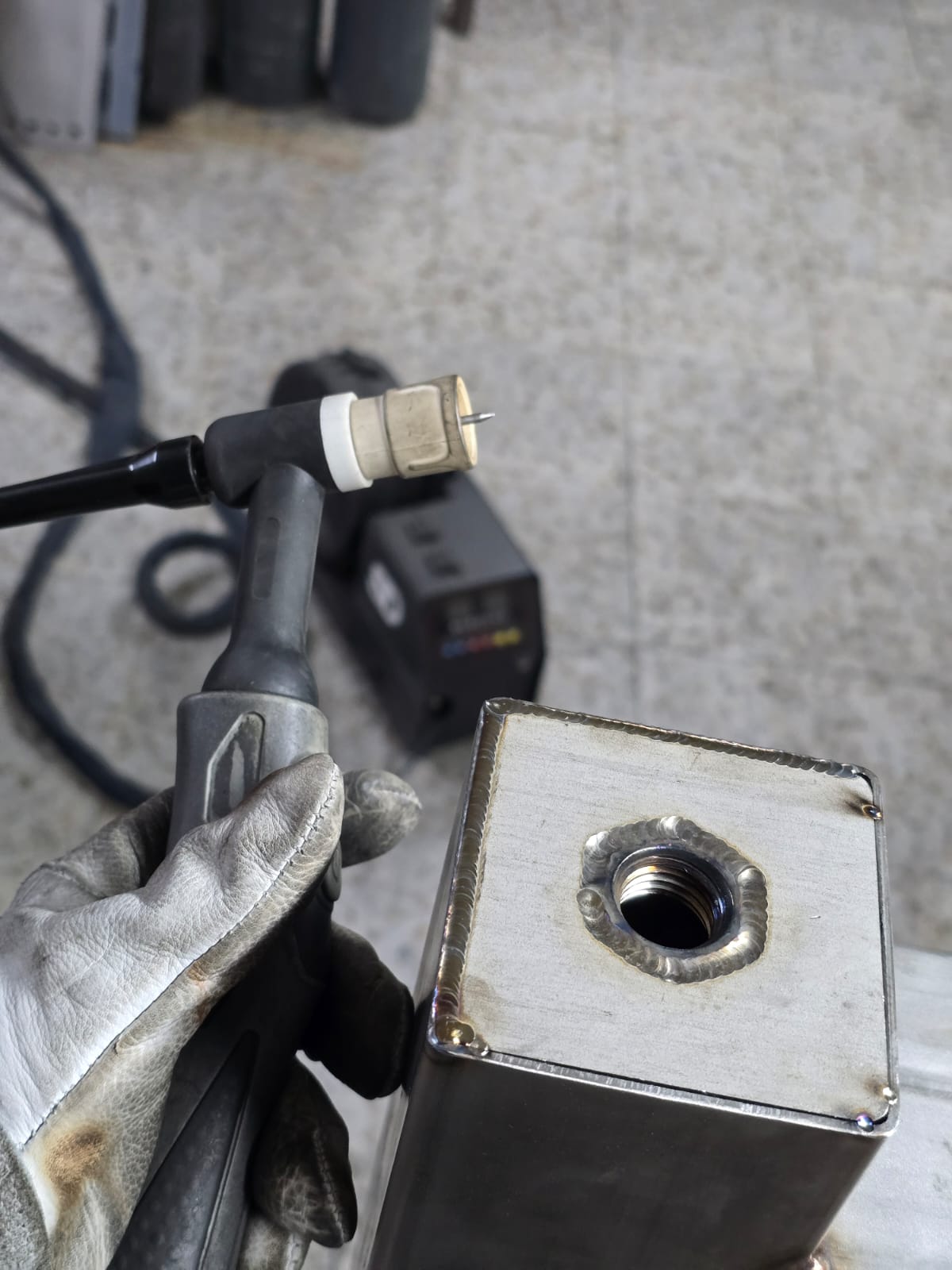 Soldadura TIG manual en el taller CME
